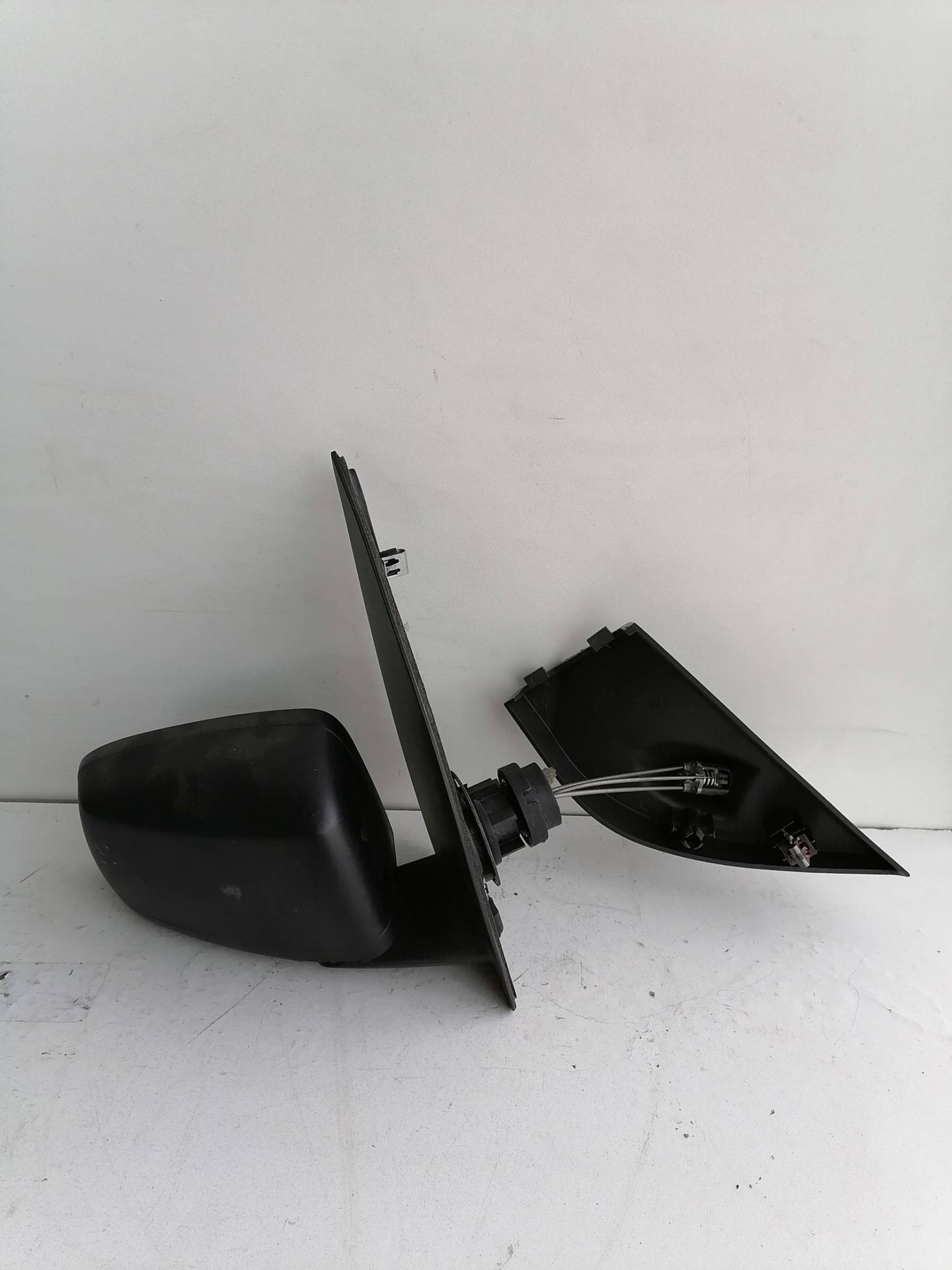 Retrovisore est. dx.